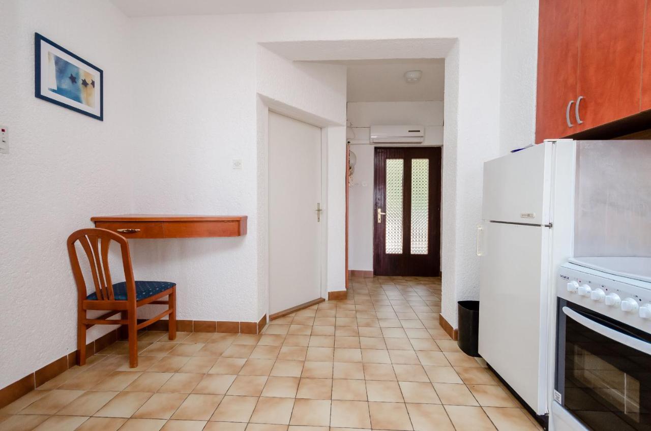 Apartments Zorka Kampor Екстериор снимка