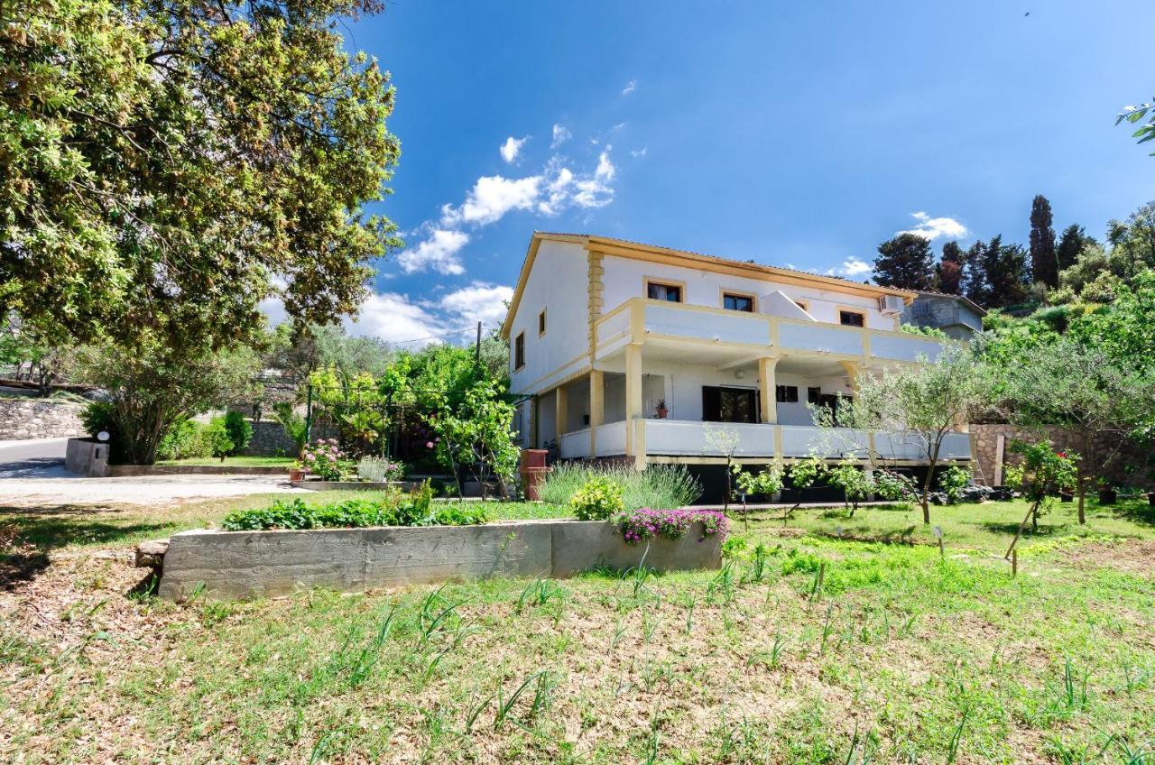 Apartments Zorka Kampor Екстериор снимка